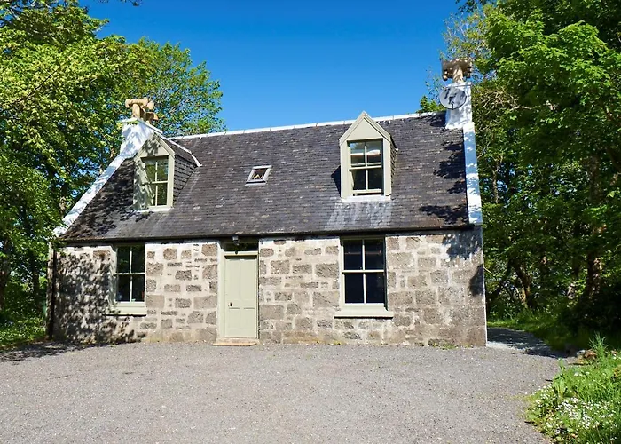 Dunvegan Castle Gardens Cottage